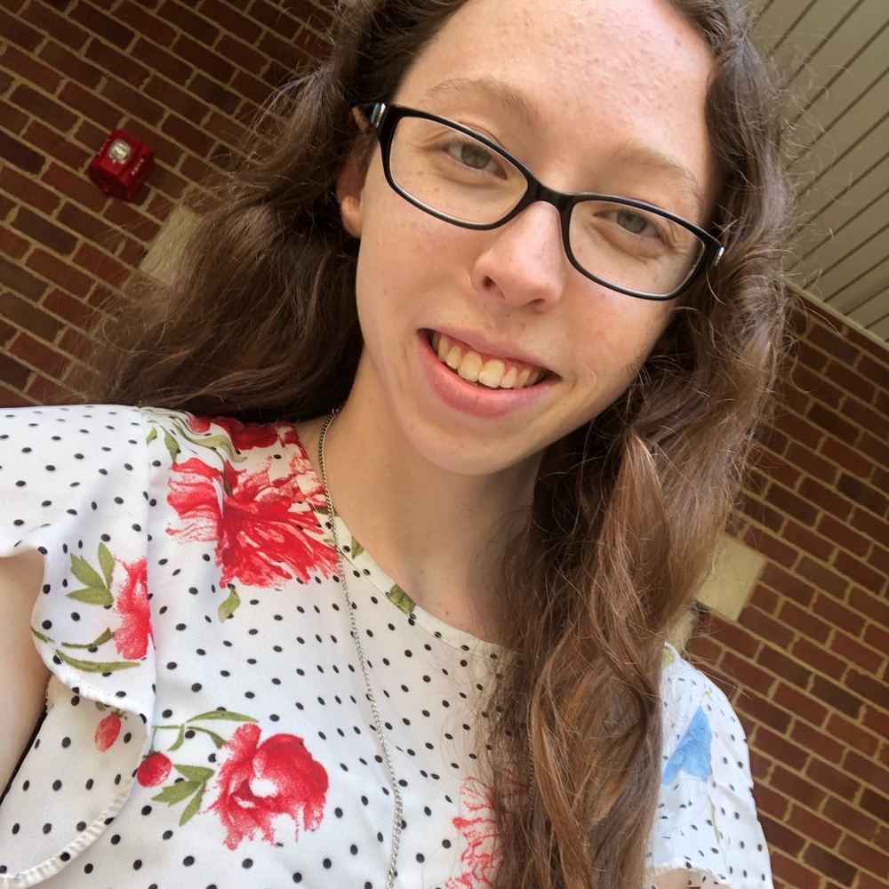 Meet your Posher, Abigail